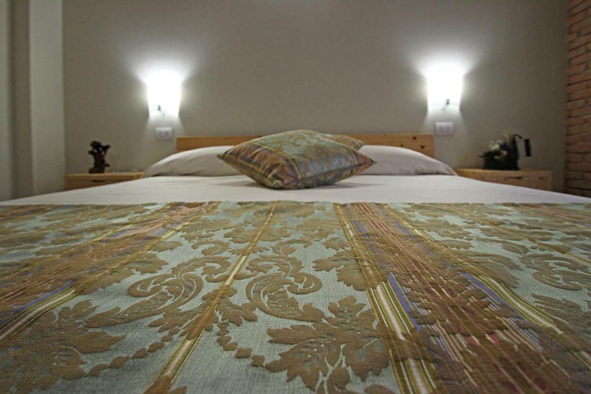All'Albaro Agriturismo Salizzole エクステリア 写真